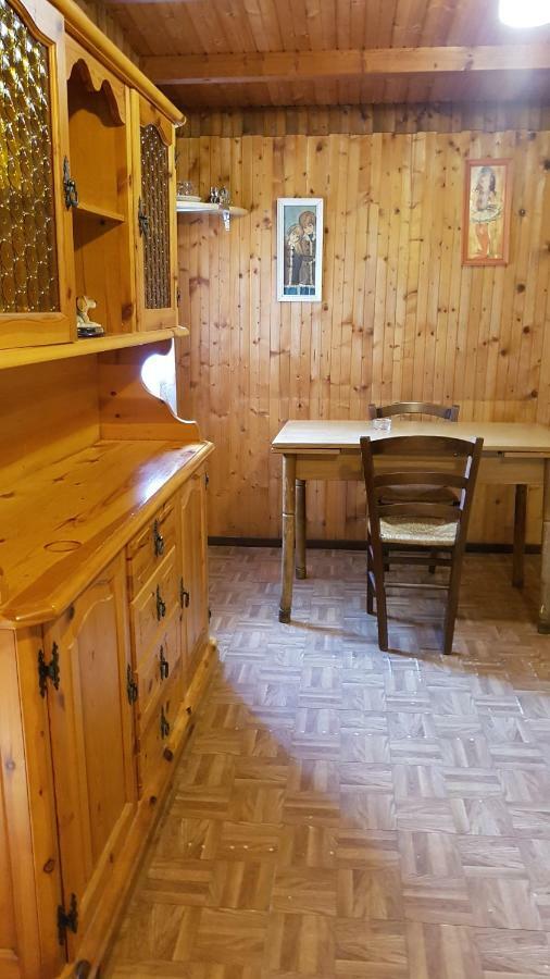 Crotto Caraco Appartamenti Bungalow Chalet بورليتسا المظهر الخارجي الصورة