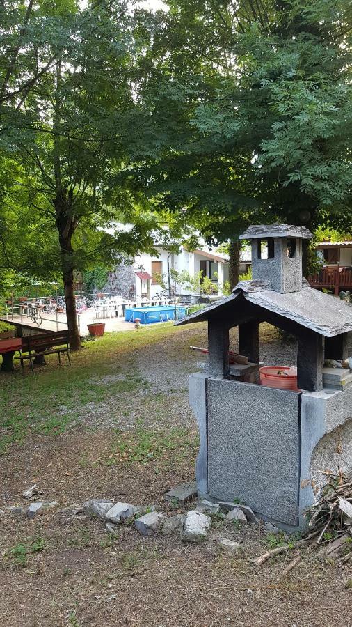 Crotto Caraco Appartamenti Bungalow Chalet بورليتسا المظهر الخارجي الصورة